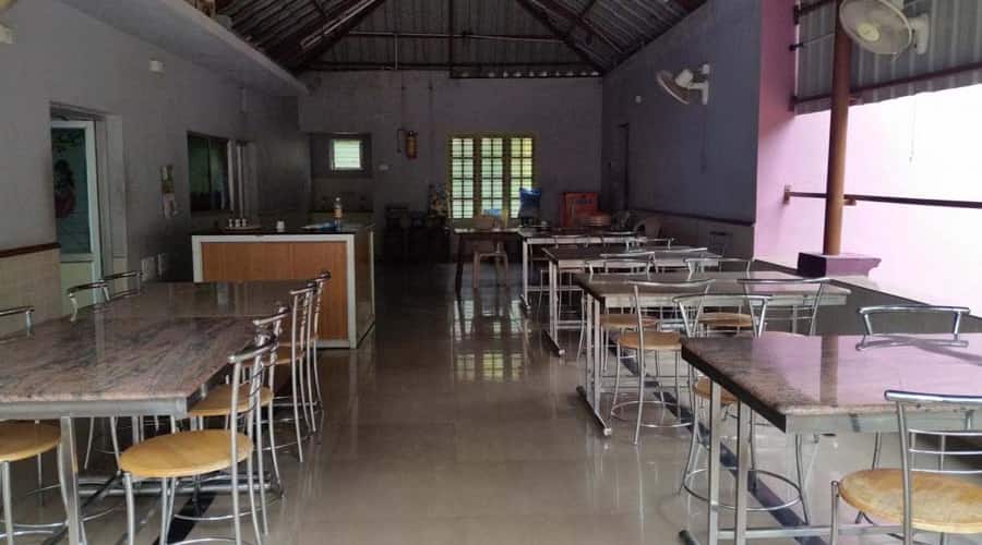 srishty garden resorts