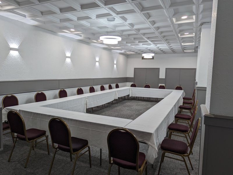 red roof inn plus wichita east