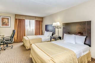 Hawthorn Extended Stay By Wyndham Wichita Airport,Near Towne West Square,3 star