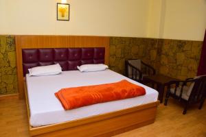 Hotel The Nest,Kullu>>Bajaura,3 star