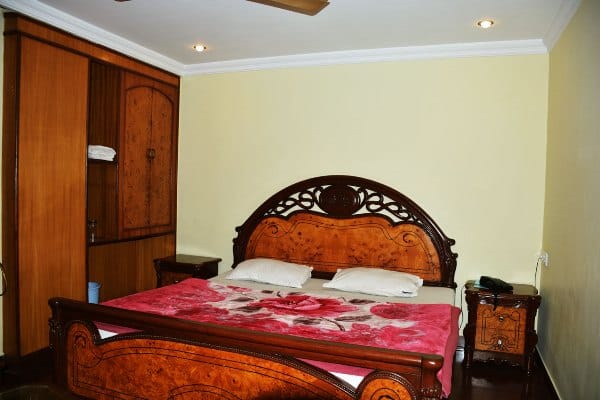 Mayur Hotel,Ganeshguri,3 star