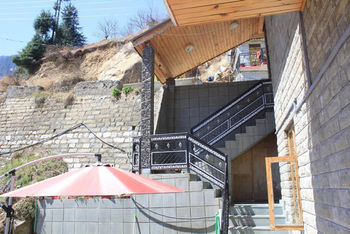 6th element cottages