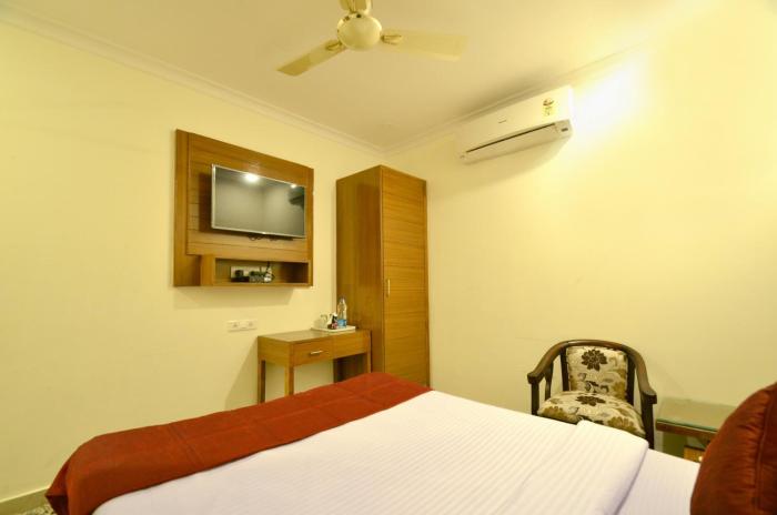 oyo 5190 hotel golden inn