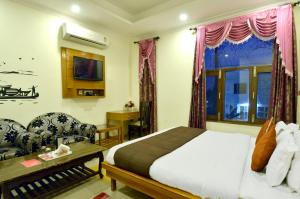 oyo 5190 hotel golden inn