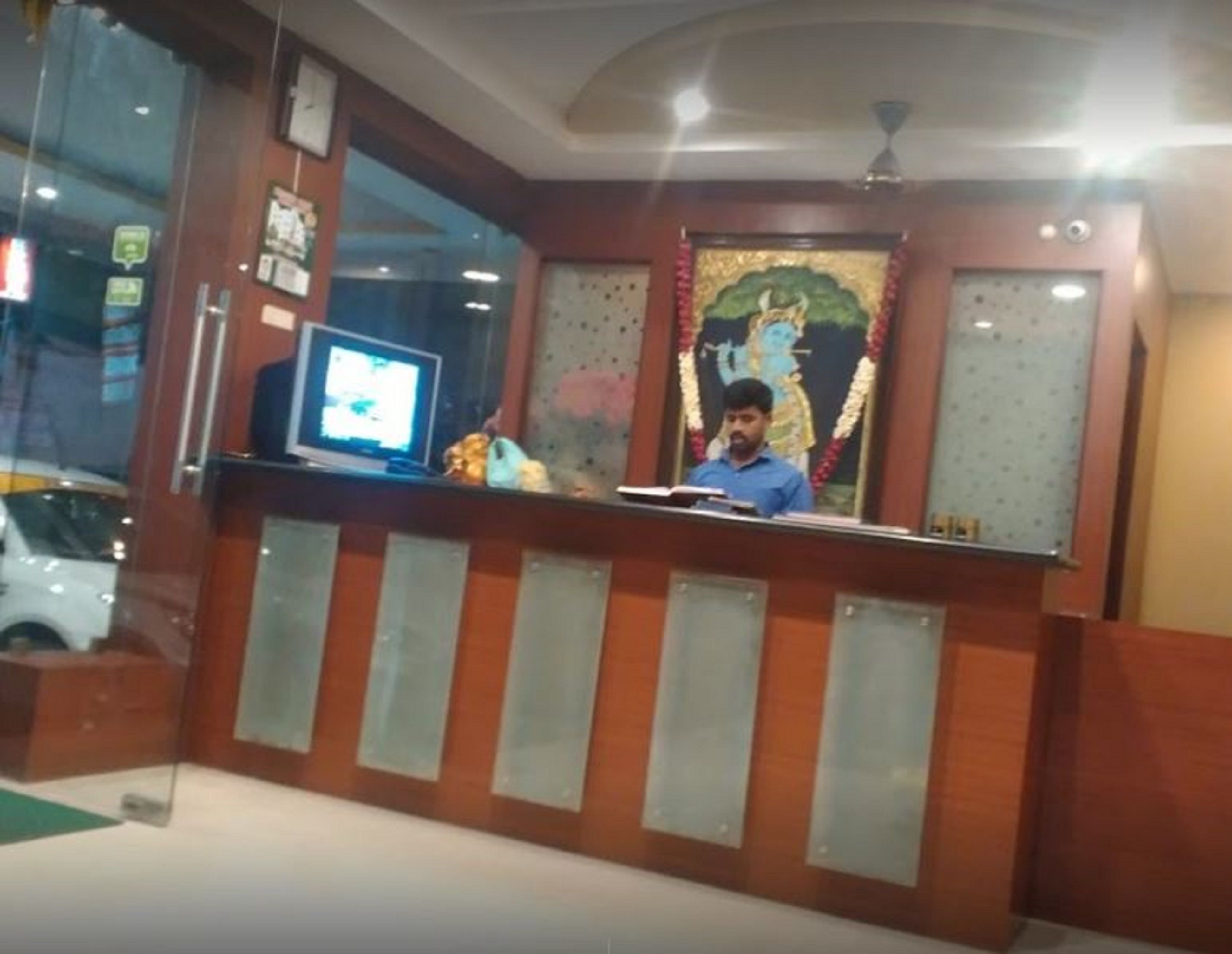 Krishna Inn,Tamil Nadu>>Chennai,2 star