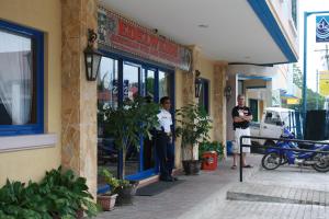 dumaguete springs apartment