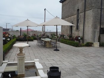 The Customs House Port Macdonnell,Port Macdonnell>>Mount Gambier,4 star