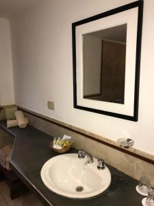 raices esturion hotel