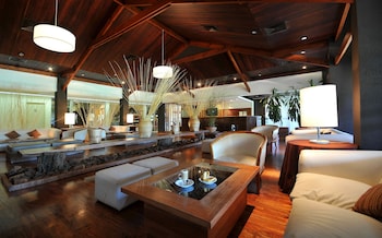 raices esturion hotel