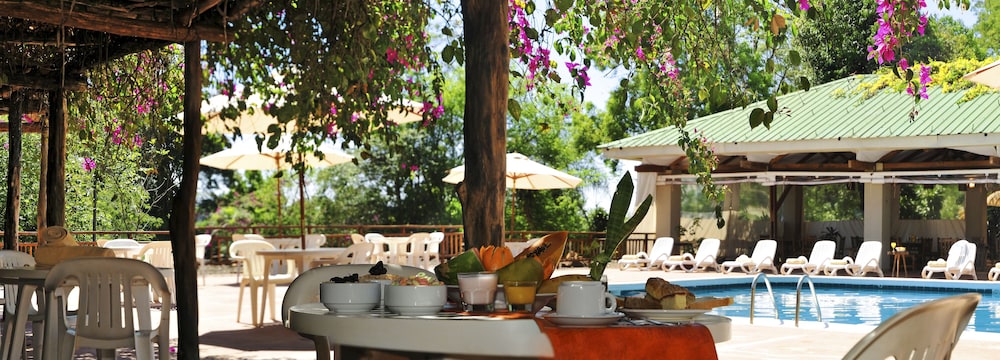 raices esturion hotel