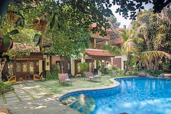 duta garden boutique villa