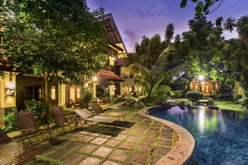 duta garden boutique villa