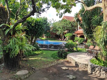 duta garden boutique villa