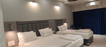 hotel lee garden near blue flag beach 500 mtrs puri