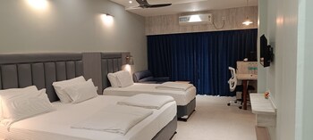 hotel lee garden near blue flag beach 500 mtrs puri