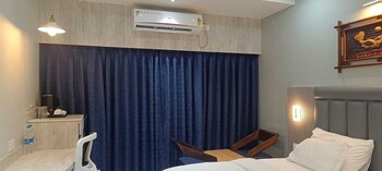 hotel lee garden near blue flag beach 500 mtrs puri