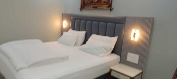 hotel lee garden near blue flag beach 500 mtrs puri