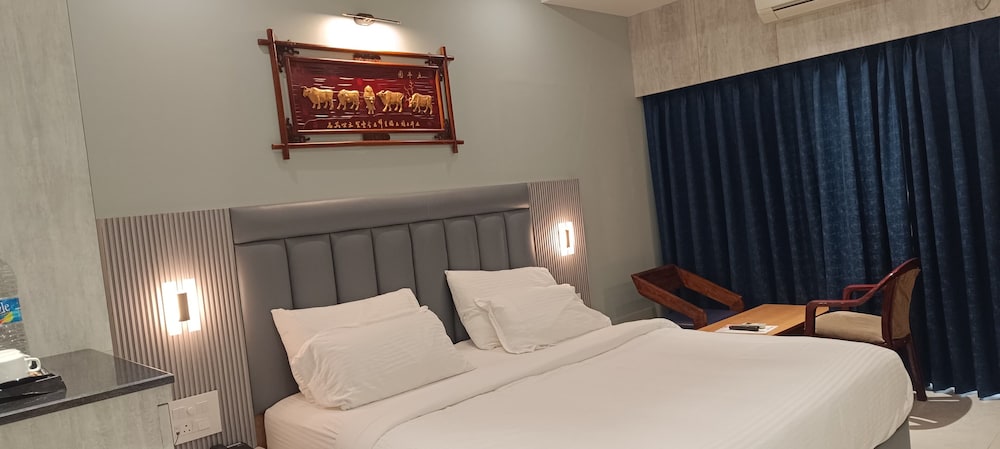 hotel lee garden near blue flag beach 500 mtrs puri