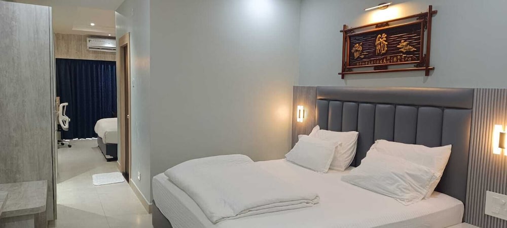 hotel lee garden near blue flag beach 500 mtrs puri