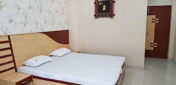 hotel lee garden near blue flag beach 500 mtrs puri
