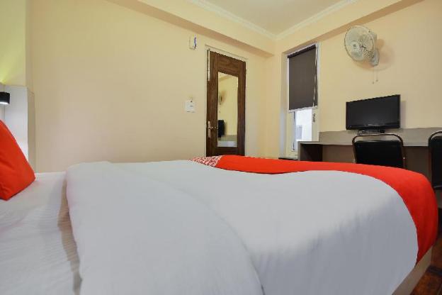 hotel aangan regency