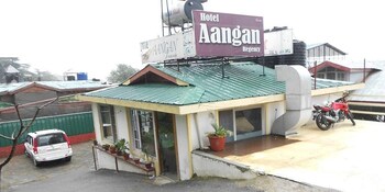 hotel aangan regency