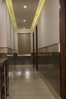 hotel aangan regency