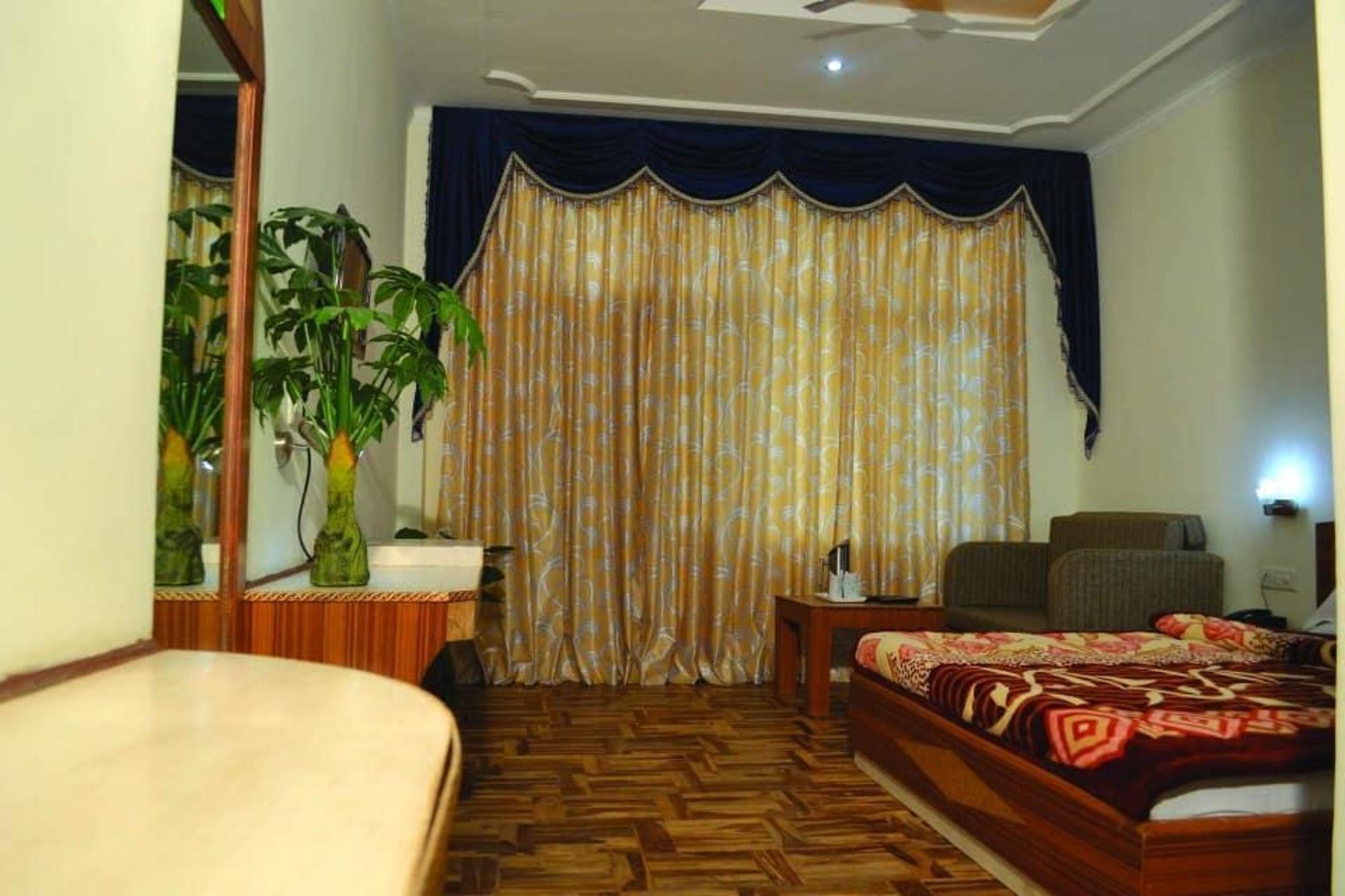 shivalik valley resorts