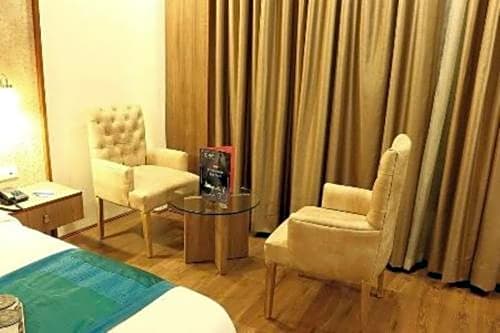 all fresco hotel