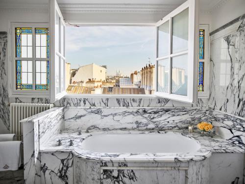 Le Meurice - Dorchester Collection,Franconville>>Paris,5 star