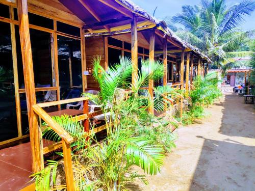 Agonda Sunset,Canacona>>Agonda,1 star