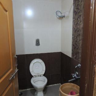 State Lodge,Dandeli>>Alnavar,2 star