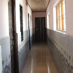 State Lodge,Dandeli>>Alnavar,2 star