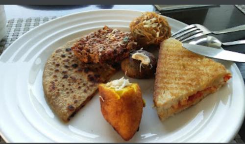 hotel suzi international