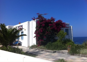 skyros