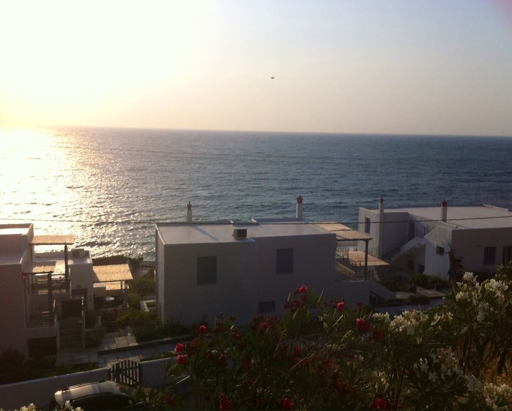 skyros