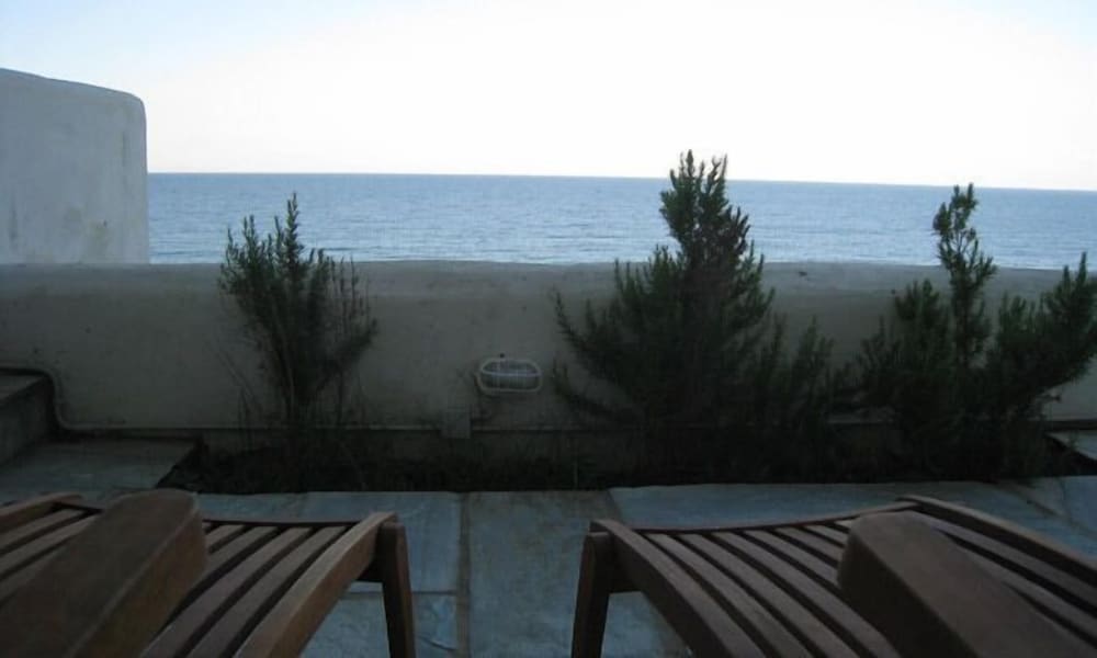 skyros