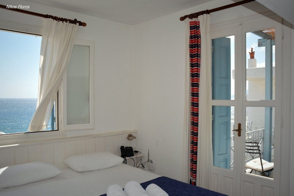 skyros