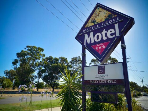 wattle grove motel