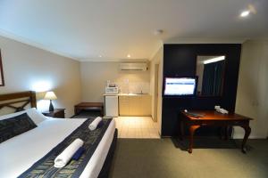 wattle grove motel