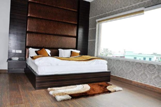hotel riya palace by standards