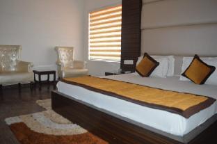 hotel riya palace by standards