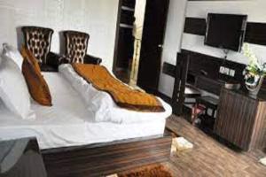 hotel riya palace by standards