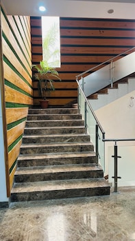 hotel riya palace by standards