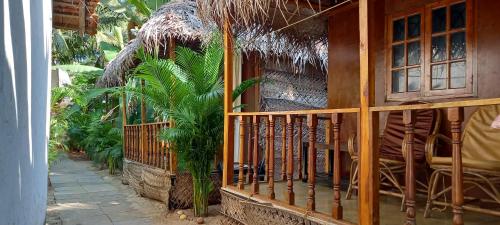 Costa Tina Huts,,2 star