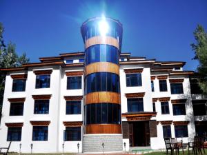 The Highland Mountain Resort & Spa,,3 star