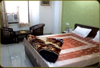 Hotel Vasu International,,3 star