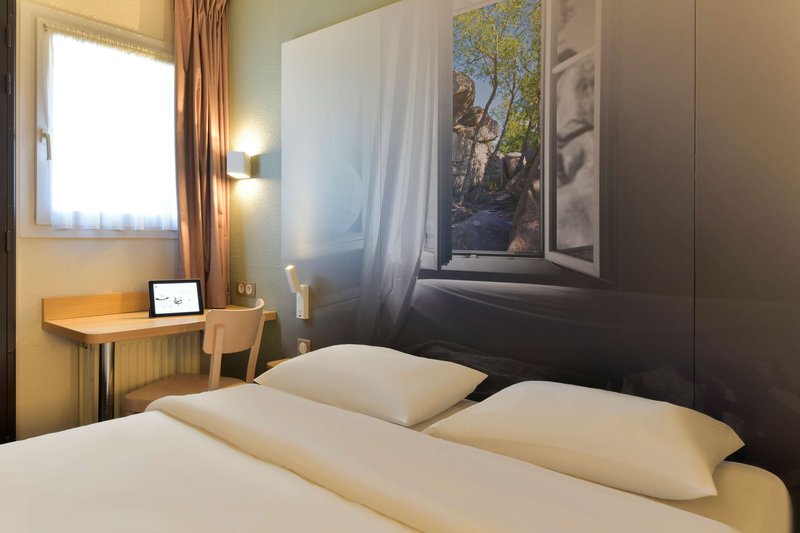 bandb hotel clermont ferrand le brezet aeroport