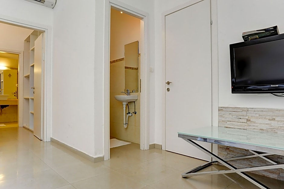 Liber Seashore Suites,Tel Aviv>>Haifa,3 star