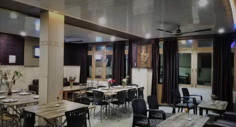 hotel narendra palace